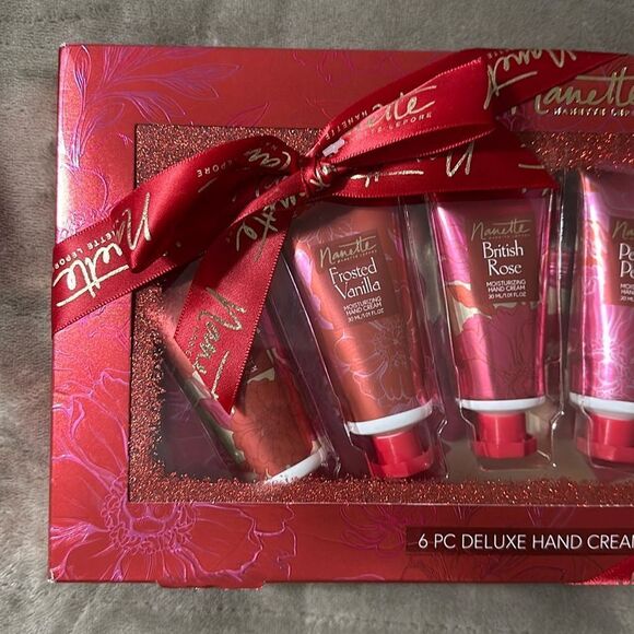 nanette lepore 6 pc Deluxe Hand Cream Collection Gift Pack for Her - Picture 3 of 10